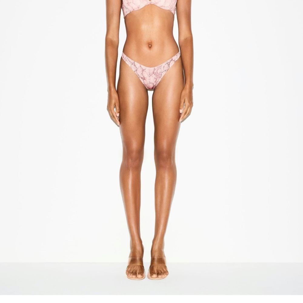 SKIMS Rose Pastel snake print thong